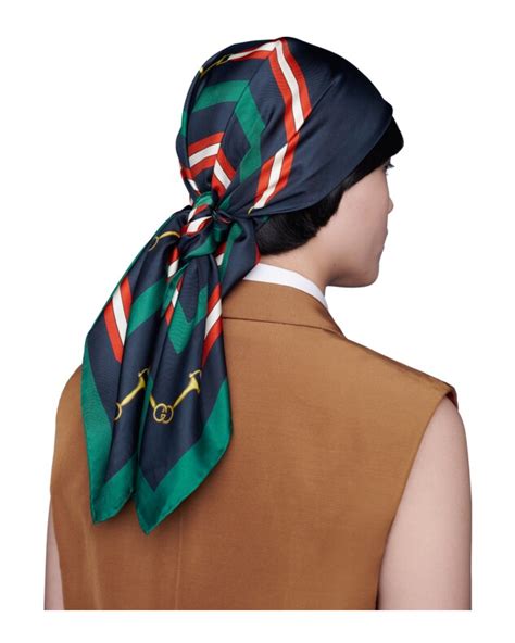 gucci sciarpe seconda mano|Sciarpe, foulard e scialli da donna Gucci, in italia.